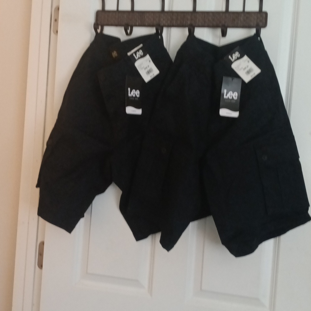 Two pair men's cargo shorts size 29